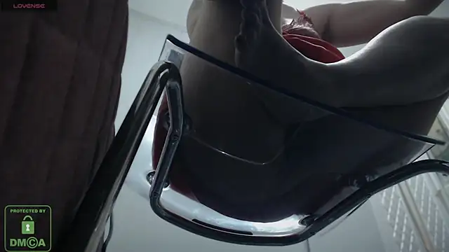 bisexyelizz online show from September 12, 2025, 9:15 pm