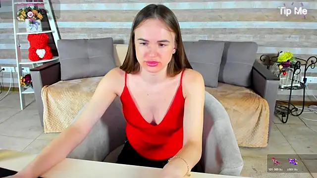 Snapshot of SusanSmit chatting on November 13, 2025, 7:57 pm SusanSmit online show from November 13, 2025, 7:57 pm