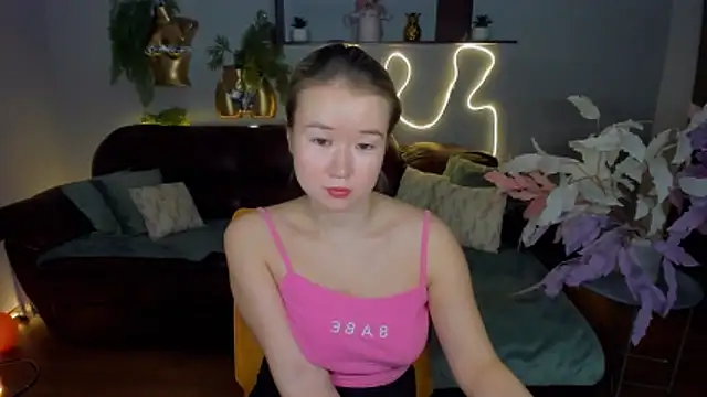 PollyOcean online show from November 26, 2025, 9:43 am