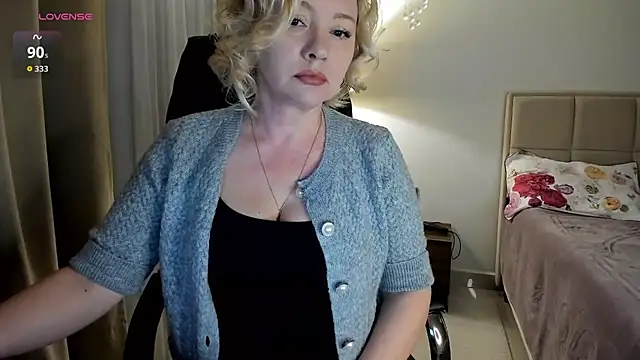 Snapshot of Colette__1977 chatting on March 14, 2026, 5:51 pm Colette 1977 online show from March 14, 2026, 5:51 pm
