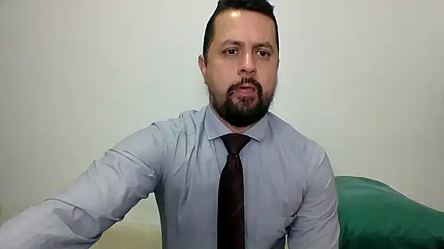 Snapshot of TRIISTAN_KING10 chatting on February 13, 2026, 3:41 pm TRIISTAN KING10 online show from February 13, 2026, 3:41 pm