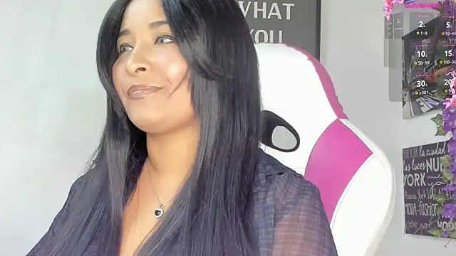 Snapshot of paola_ih chatting on December 26, 2024, 2:37 pm paola ih online show from December 26, 2024, 2:37 pm