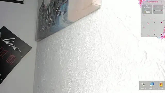 Snapshot of paola_ih chatting on January 14, 2025, 2:43 pm paola ih online show from January 14, 2025, 2:43 pm