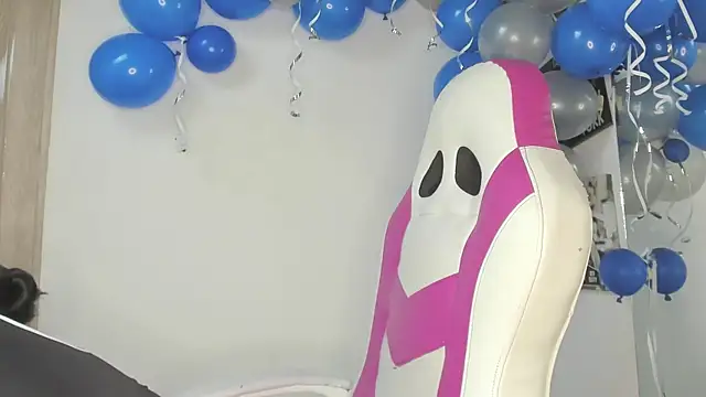 Snapshot of paola_ih chatting on January 21, 2025, 5:09 pm paola ih online show from January 21, 2025, 5:09 pm