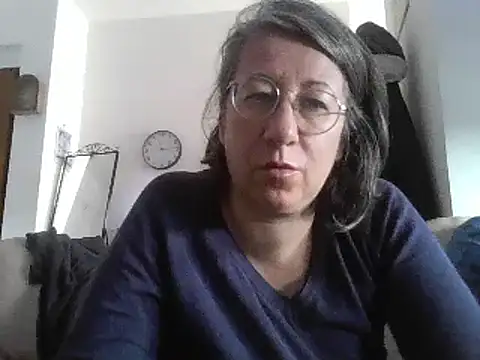 Snapshot of milkarock chatting on March 10, 2025, 10:15 am milkarock online show from March 10, 2025, 10:15 am