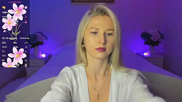 AnnaCarrera online show from November 7, 2025, 9:26 pm