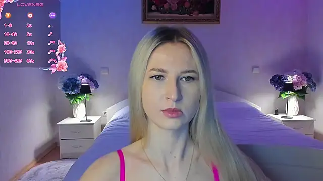 AnnaCarrera online show from March 28, 2026, 8:30 pm