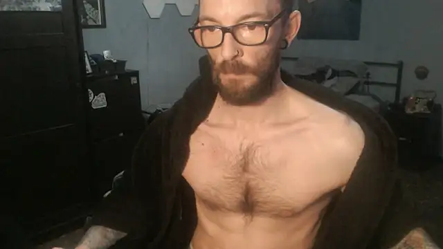 Snapshot of SexxxyLouis chatting on January 18, 2026, 9:57 am SexxxyLouis online show from January 18, 2026, 9:57 am