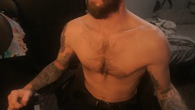 Snapshot of SexxxyLouis chatting on March 24, 2026, 8:14 pm SexxxyLouis online show from March 24, 2026, 8:14 pm