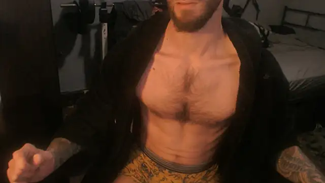 Snapshot of SexxxyLouis chatting on April 6, 2026, 7:53 am SexxxyLouis online show from April 6, 2026, 7:53 am