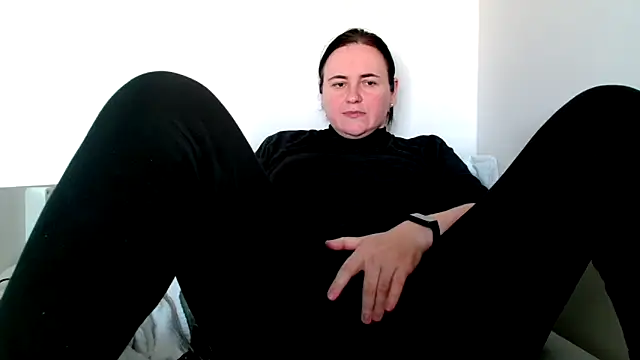 Snapshot of angel_sammy chatting on April 17, 2026, 5:54 am angel sammy online show from April 17, 2026, 5:54 am