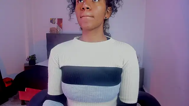 Ellie Alves online show from November 25, 2025, 3:45 pm