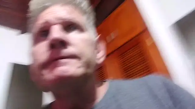 carlosbangsstar online show from January 31, 2026, 7:23 pm