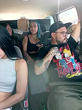 Snapshot of sgmr chatting on January 7, 2026, 3:03 pm sgmr online show from January 7, 2026, 3:03 pm