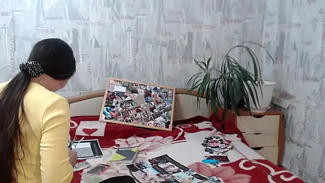Snapshot of GinaQSoul chatting on December 19, 2024, 2:46 pm GinaQSoul online show from December 19, 2024, 2:46 pm
