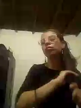 Snapshot of mari657 chatting on February 27, 2025, 12:43 am mari657 online show from February 27, 2025, 12:43 am