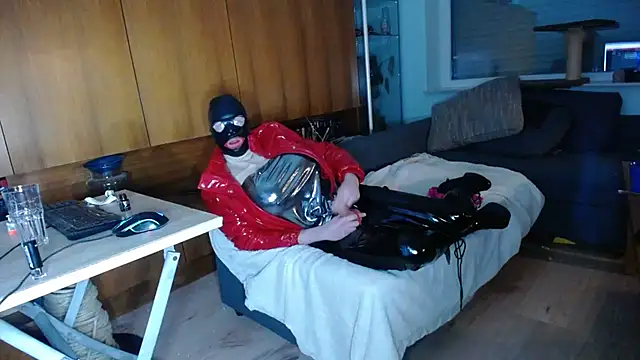 Snapshot of Kinkidani86 chatting on February 21, 2026, 11:39 pm Kinkidani86 online show from February 21, 2026, 11:39 pm