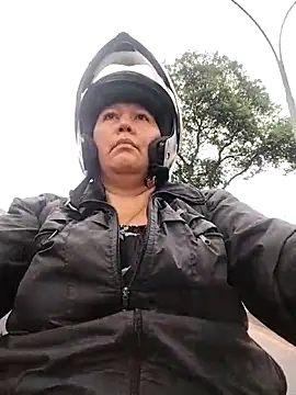 Brenda Berck  online show from March 17, 2026, 1:47 pm