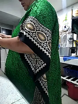 Brenda Berck  online show from April 8, 2026, 9:09 am