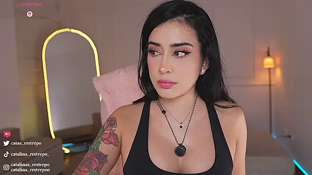 CATALINA RESTREPO online show from November 18, 2025, 2:39 am