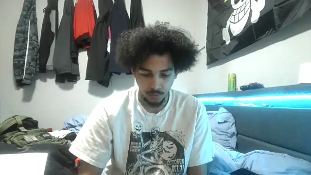 Snapshot of bigdickjojo69 chatting on January 13, 2026, 10:15 pm bigdickjojo69 online show from January 13, 2026, 10:15 pm