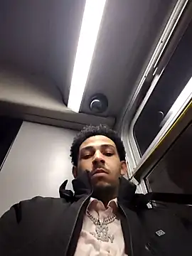 Snapshot of bigdickjojo69 chatting on February 18, 2026, 2:51 am bigdickjojo69 online show from February 18, 2026, 2:51 am