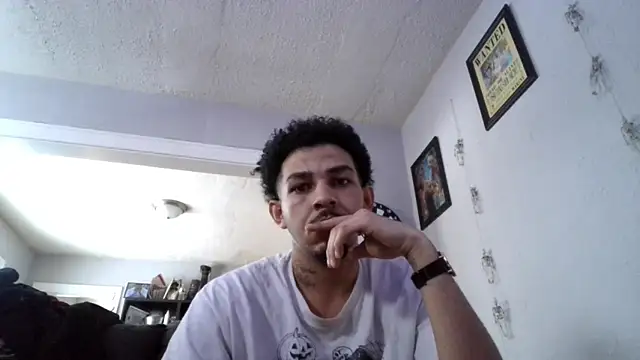 Snapshot of bigdickjojo69 chatting on February 19, 2026, 10:50 pm bigdickjojo69 online show from February 19, 2026, 10:50 pm