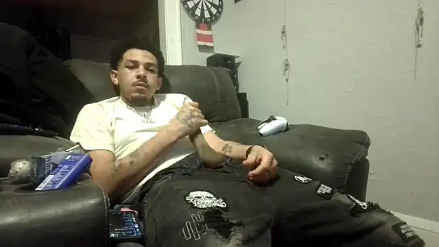 Snapshot of bigdickjojo69 chatting on February 21, 2026, 5:08 am bigdickjojo69 online show from February 21, 2026, 5:08 am