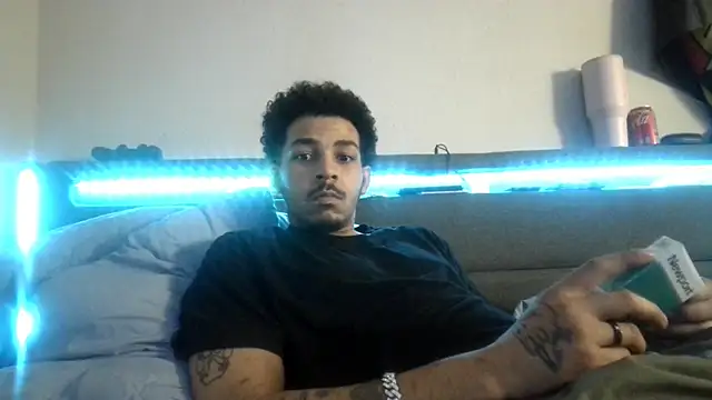 Snapshot of bigdickjojo69 chatting on March 6, 2026, 4:20 am bigdickjojo69 online show from March 6, 2026, 4:20 am