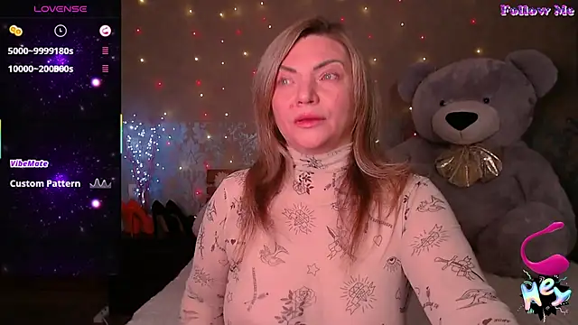 Snapshot of KristiOwen chatting on February 4, 2026, 12:49 am KristiOwen online show from February 4, 2026, 12:49 am