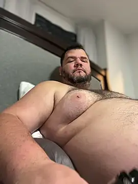 Snapshot of Gabihotxxx1 chatting on December 18, 2024, 2:17 pm Gabihotxxx1 online show from December 18, 2024, 2:17 pm