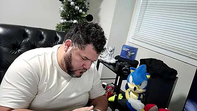 Snapshot of Gabihotxxx1 chatting on January 15, 2025, 12:36 pm Gabihotxxx1 online show from January 15, 2025, 12:36 pm