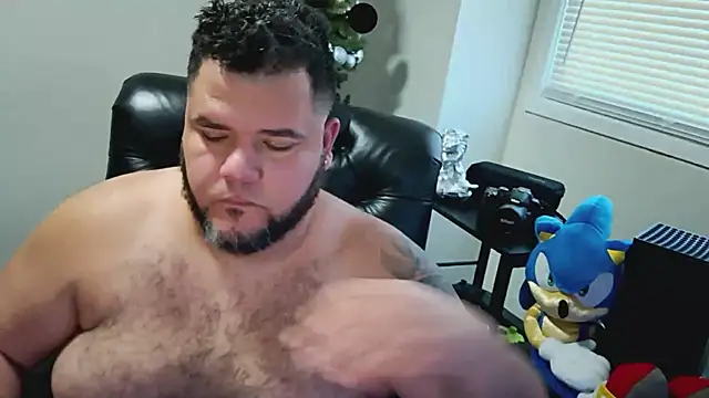 Snapshot of Gabihotxxx1 chatting on January 25, 2025, 6:35 pm Gabihotxxx1 online show from January 25, 2025, 6:35 pm