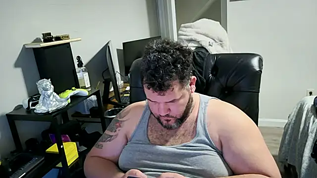 Snapshot of Gabihotxxx1 chatting on March 12, 2025, 9:13 pm Gabihotxxx1 online show from March 12, 2025, 9:13 pm