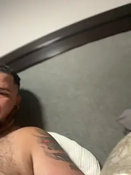 Snapshot of Gabihotxxx1 chatting on October 19, 2025, 2:23 am Gabihotxxx1 online show from October 19, 2025, 2:23 am