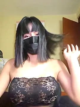 Snapshot of Latin_summer chatting on November 27, 2025, 2:35 am Latin summer online show from November 27, 2025, 2:35 am