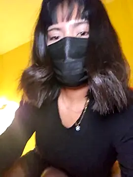 Snapshot of Latin_summer chatting on December 16, 2025, 10:37 pm Latin summer online show from December 16, 2025, 10:37 pm