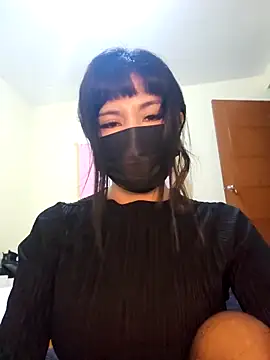 Snapshot of Latin_summer chatting on February 23, 2026, 2:42 am Latin summer online show from February 23, 2026, 2:42 am