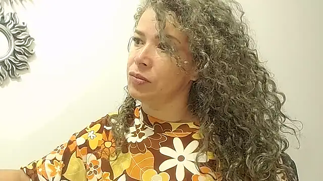 dalilasquirt1 online show from April 5, 2026, 1:41 pm