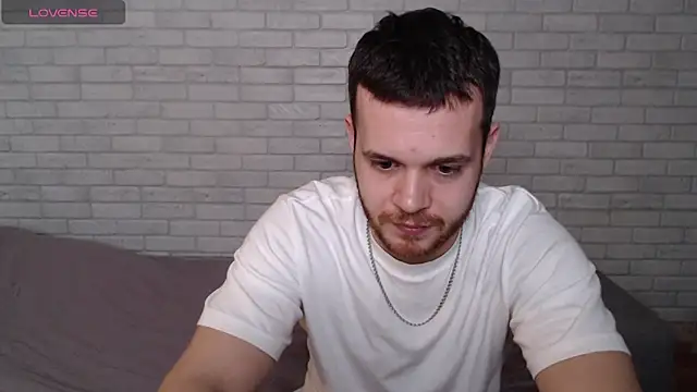 Alexxx horny online show from March 13, 2026, 4:46 pm