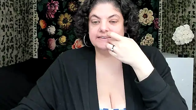 Exotic-Melons online show from May 3, 2026, 8:15 pm