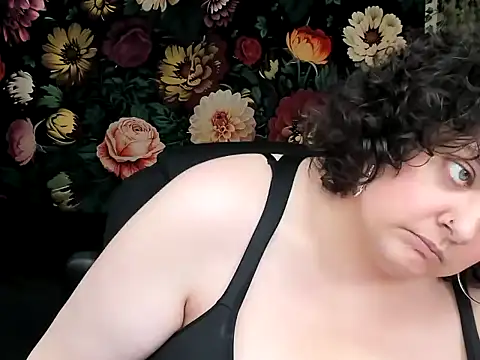 Exotic-Melons online show from May 22, 2026, 9:53 pm