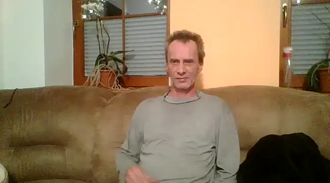 Snapshot of xxBareBabyxx chatting on December 12, 2024, 8:53 pm xxBareBabyxx online show from December 12, 2024, 8:53 pm