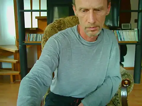 Snapshot of xxBareBabyxx chatting on October 15, 2025, 10:37 am xxBareBabyxx online show from October 15, 2025, 10:37 am