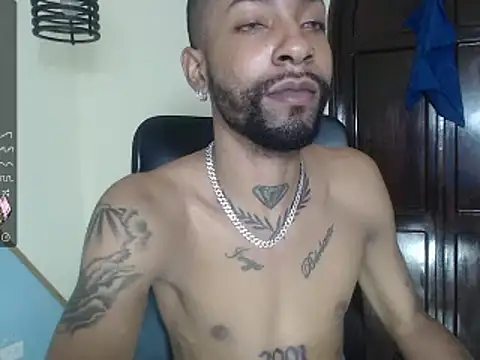 Snapshot of kilian_xx chatting on February 5, 2025, 1:33 pm kilian xx online show from February 5, 2025, 1:33 pm