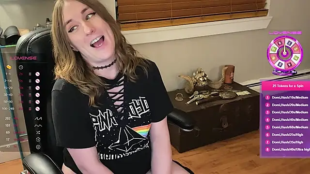 luluvaladon online show from January 24, 2025, 2:39 am