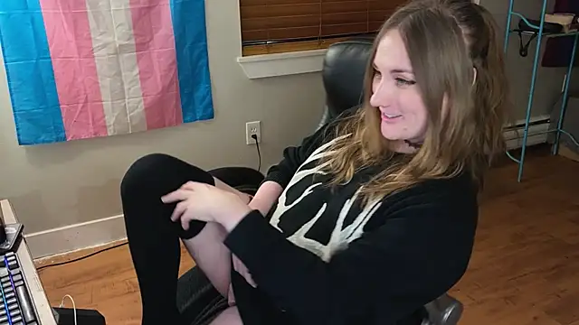 luluvaladon online show from September 28, 2025, 4:29 am