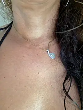 YOURSDEBORA online show from November 14, 2025, 7:45 pm