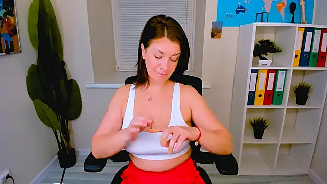 AnaMills online show from October 14, 2025, 10:05 am