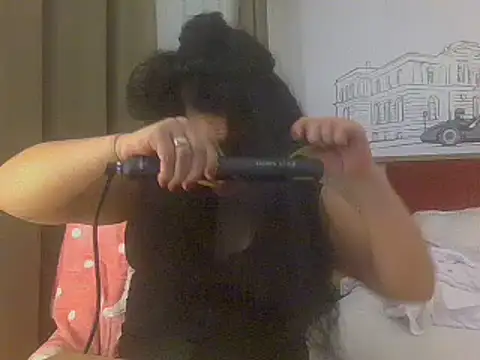 Snapshot of luanadigarda chatting on February 7, 2025, 9:26 pm luanadigarda online show from February 7, 2025, 9:26 pm